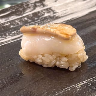 Foie Grais Hotate Nigiri