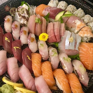 Sushi & Sashimi Platter