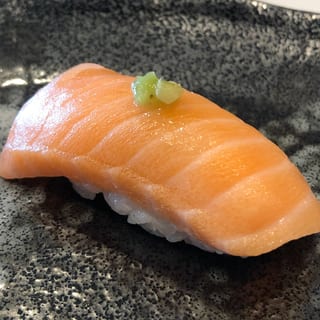 Syake - Salmon Nigiri