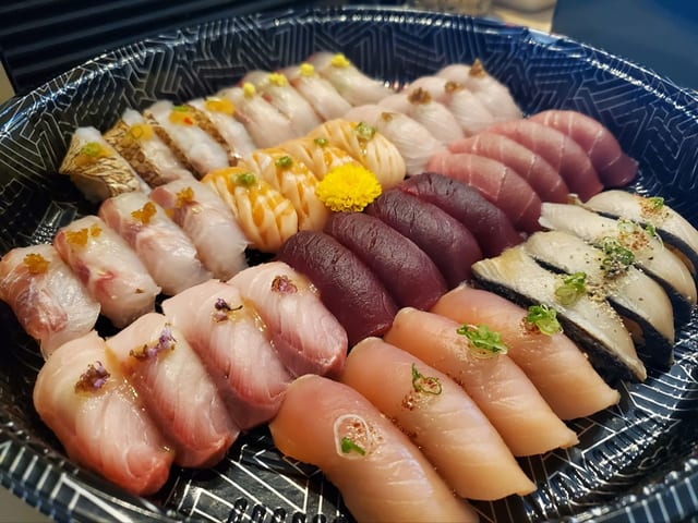 Nigiri Platter (40 pcs).